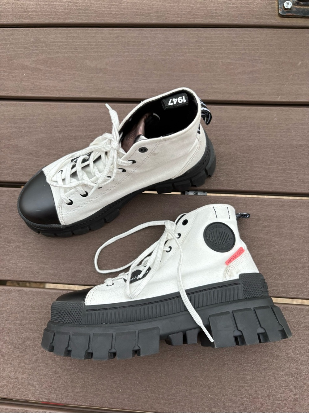 Palladium revolt high top platform sneaker boots size 6.5